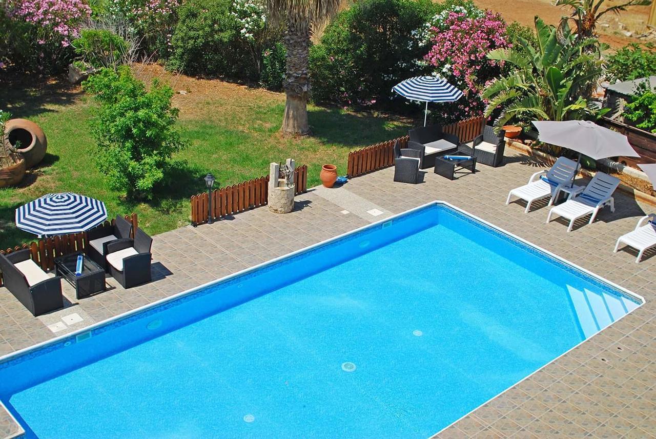 Kanalli Apartments Pomos Quarto foto